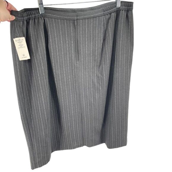 Signature By Larry Levine Womens Pinstripe Skirt Lined Stretch Gray Size 20W NWT - Picture 7 of 8